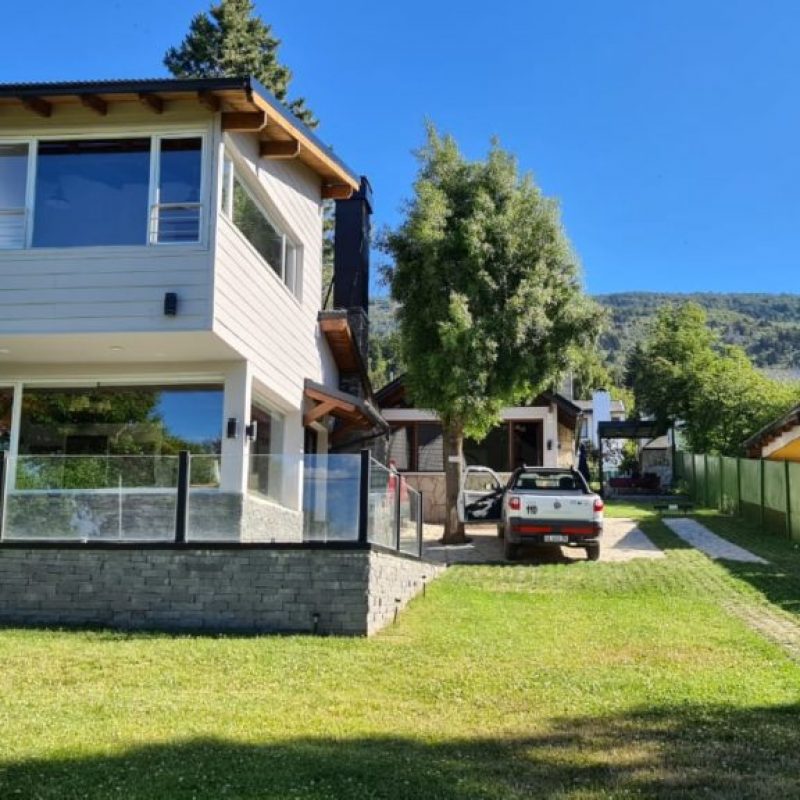 CASA PARA 4 PERSONAS EN MELIPAL CON VISTA AL LAGO1